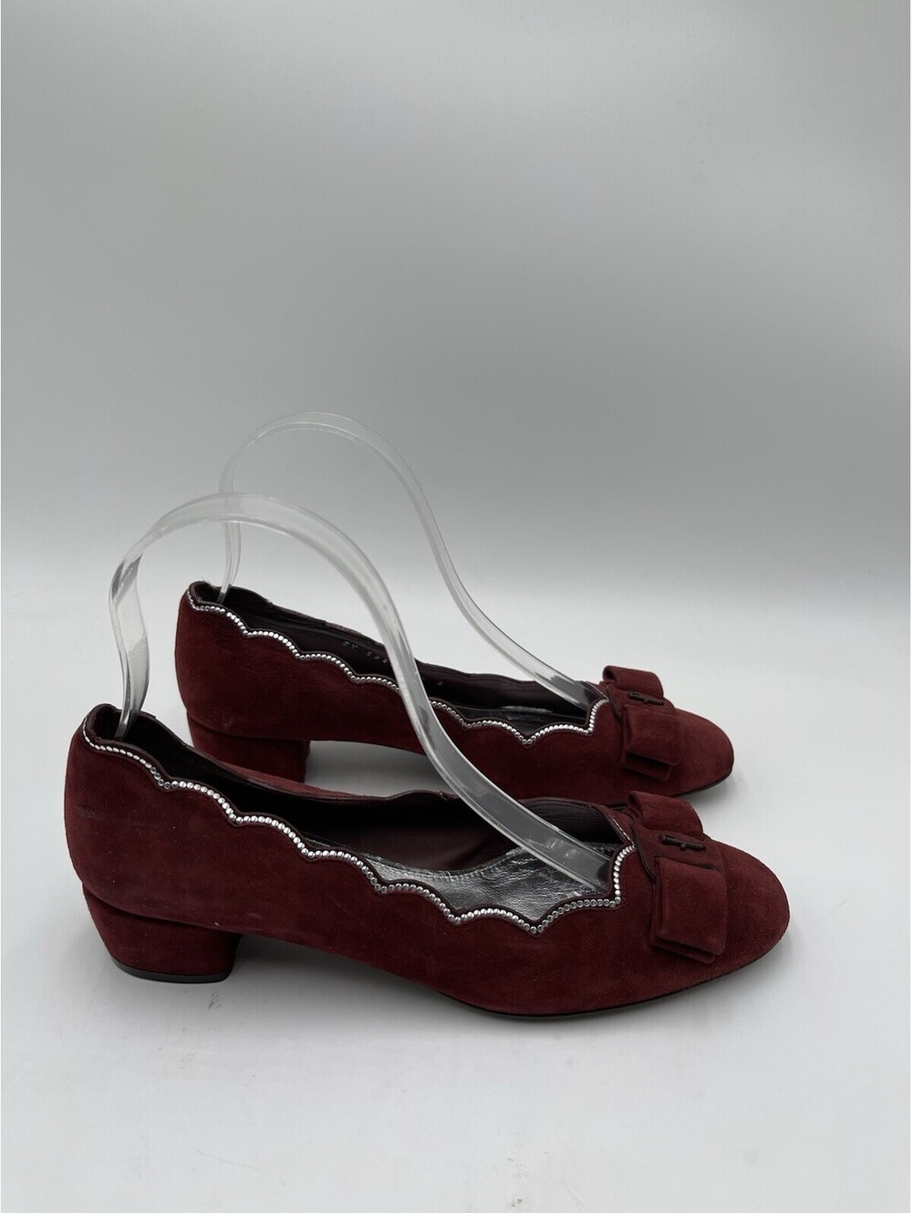 Salvatore Ferragamo Vara Bow pumps Red Suede Size 6